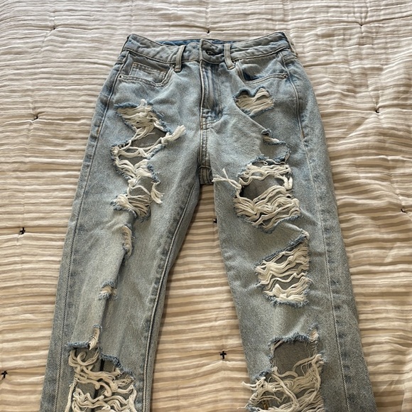 Pacsun light washed mom jeans, size 22 - Picture 2 of 5